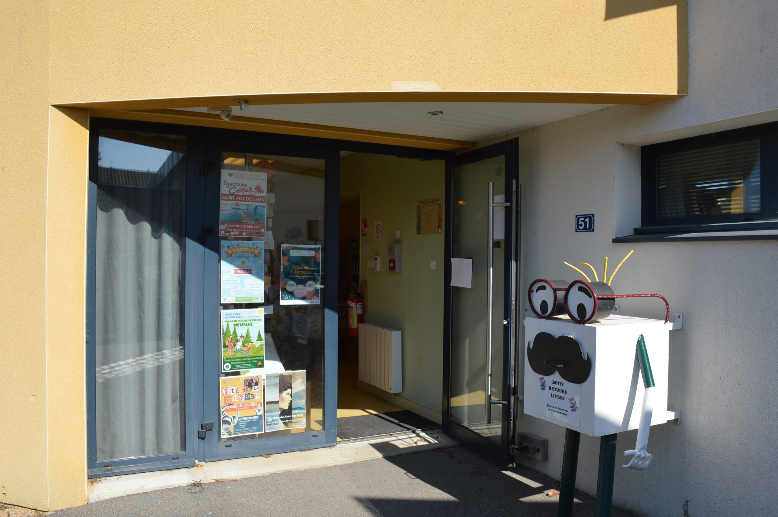 Bibliothèque de Mespaul - Vue intérieure